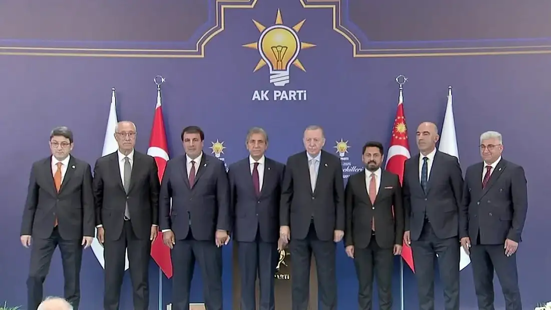 7 Belediye Başkanı AK Parti’ye Katıldı