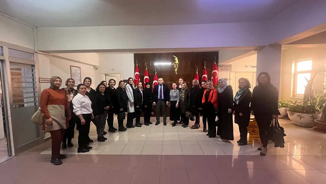 AK PARTİ ÖDEMİŞ KADIN KOLLARI KAYMAKAMI ZİYARET ETTİ