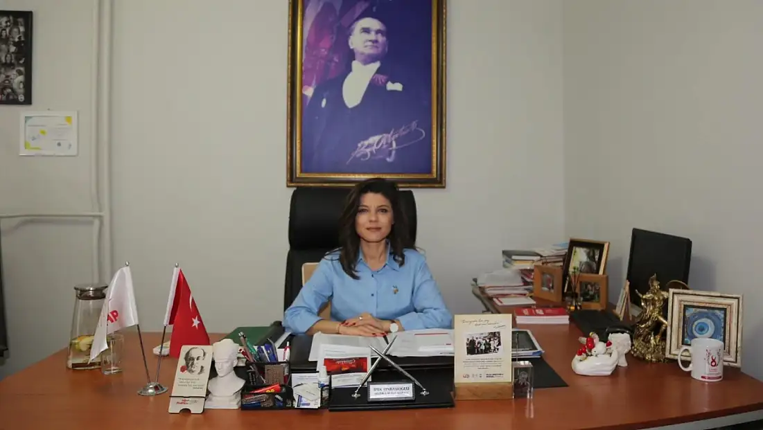 CHP Efes Selçuk İlçe Başkanı Onbaşıoğlu’ndan İktidara Tepki: “Bu kadar çelişkiyi halka nasıl anlatıyorsunuz?”