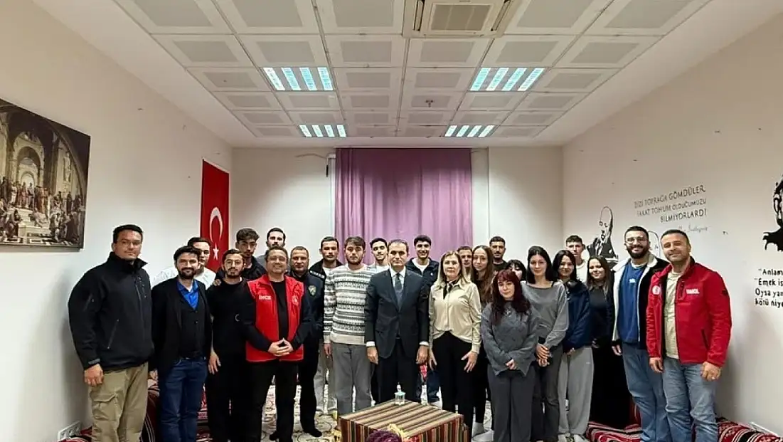 KAYMAKAM MURAT METE’DEN HACI SİNAN ÖĞRENCİ YURDUNA ZİYARET