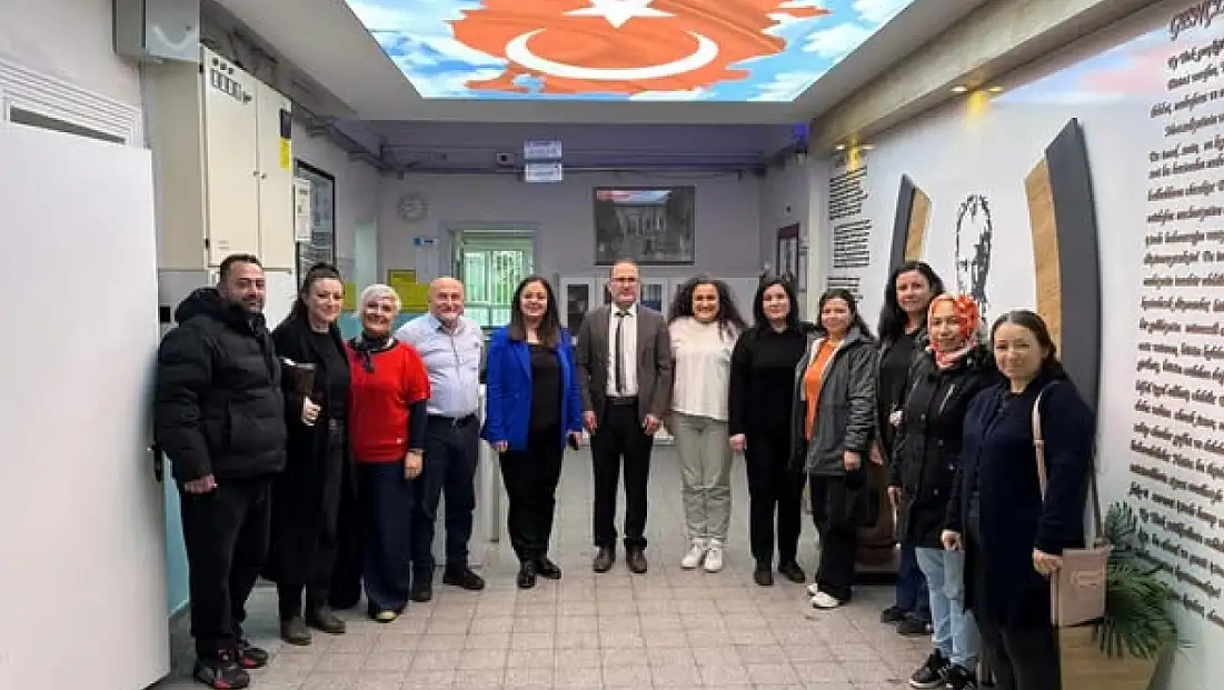 KURTULUŞ ORTAOKULU’NDA “SENİN HİKÂYEN, SENİN YOLCULUĞUN” PROJESİ