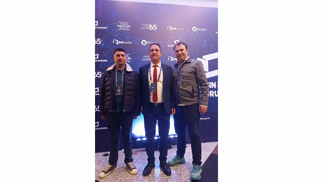 DİJİTAL DÖNÜŞÜM HABERCİLİĞİ YENİDEN ŞEKİLLENDİRİYOR