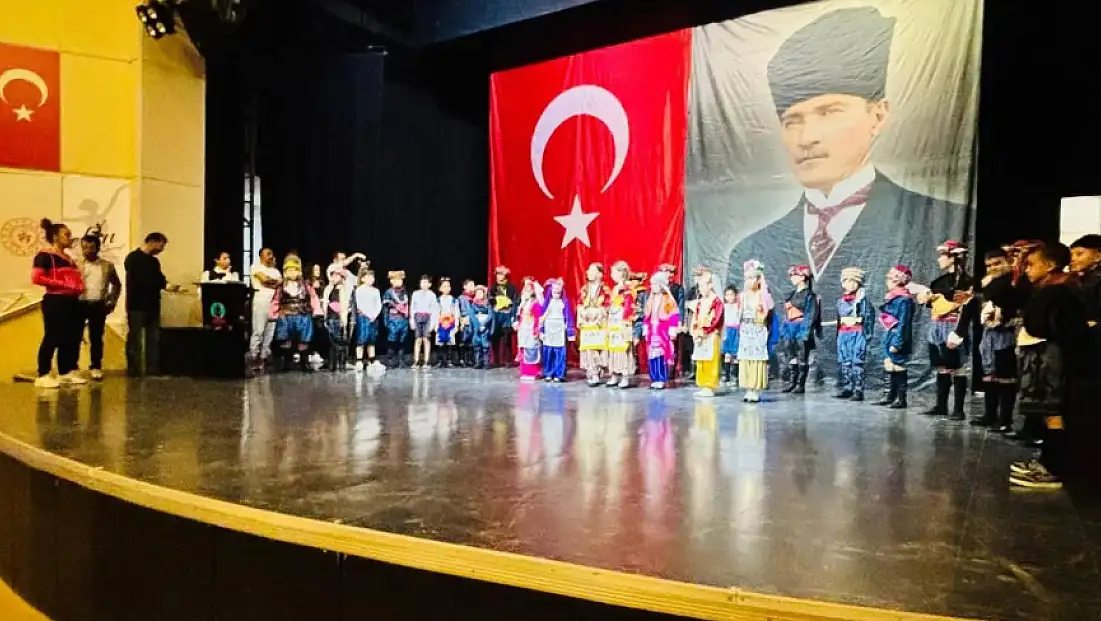 Ödemiş’te Zeybek Şenliği Coşkusu Yaşandı