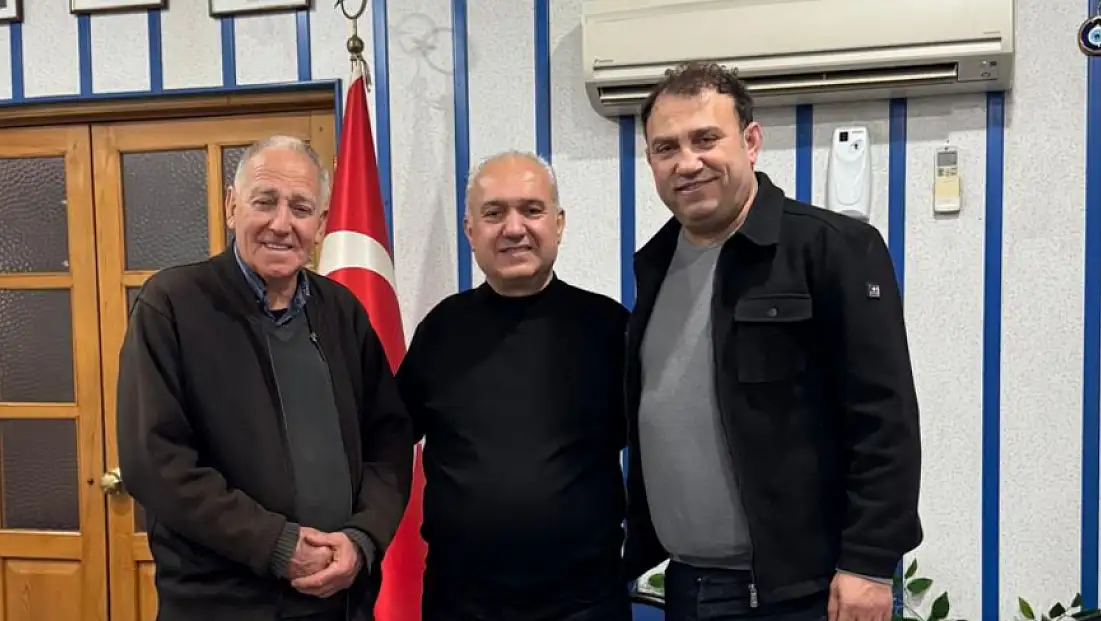 ÖDEMİŞ TERZİLER ODASI BAŞKANI HÜSEYİN DÖNER’E MEDYA VE SİYASET DÜNYASINDAN ZİYARET