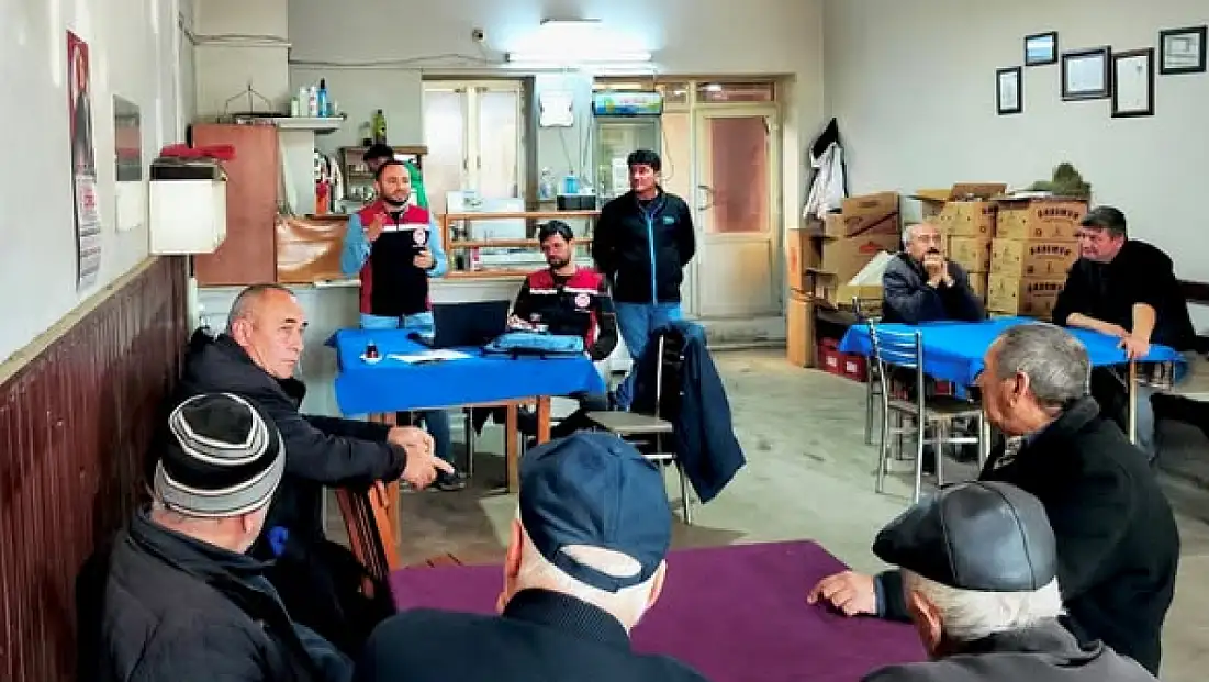 ÖDEMİŞ’TE ÇİFTÇİLERLE BİLGİLENDİRME TOPLANTISI