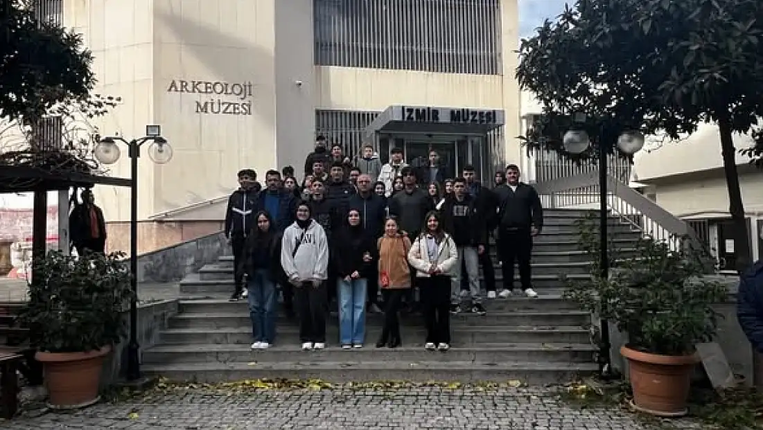 TİRE ANADOLU İMAM HATİP LİSESİ ÖĞRENCİLERİNDEN KÜLTÜR VE AKADEMİK GEZİ