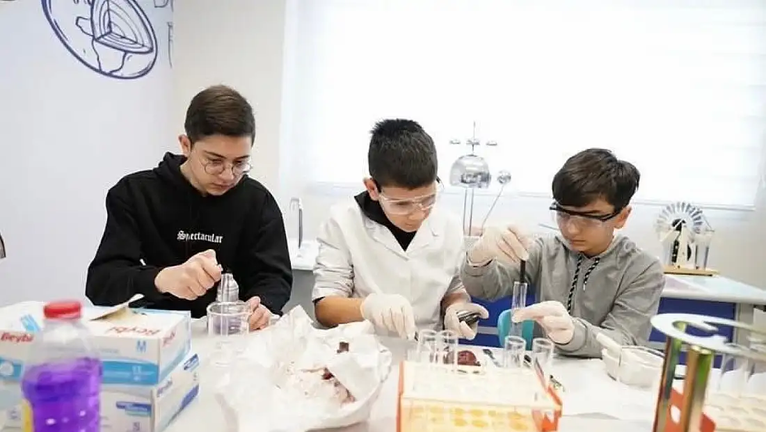 Tire’de BİLSEM Öğrenci Tanılama ve Yerleştirme Kılavuzu Yayınlandı