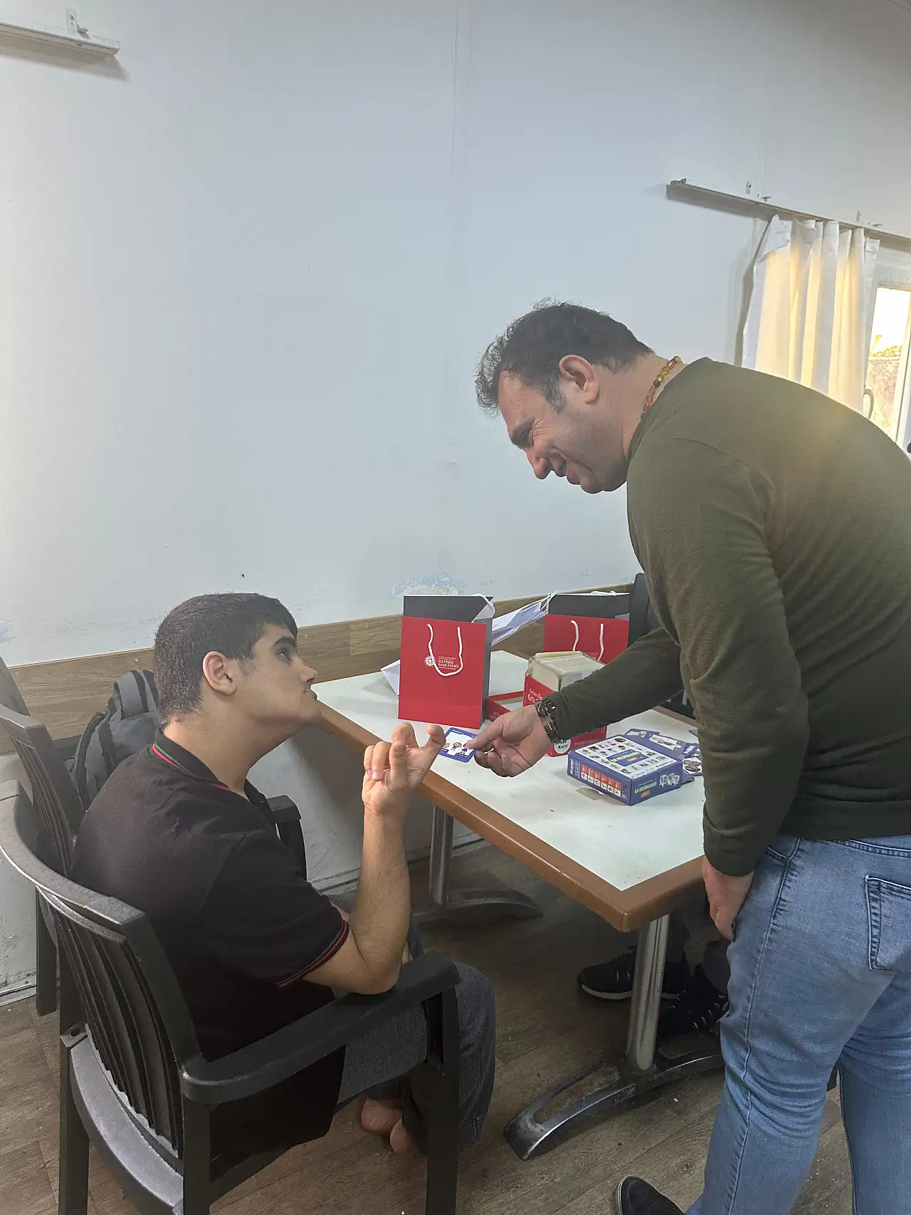 'Engelsiz Hayat İzmir' Projesi Kapsamında Sevgi Tohumları Merkezine Ziyaret