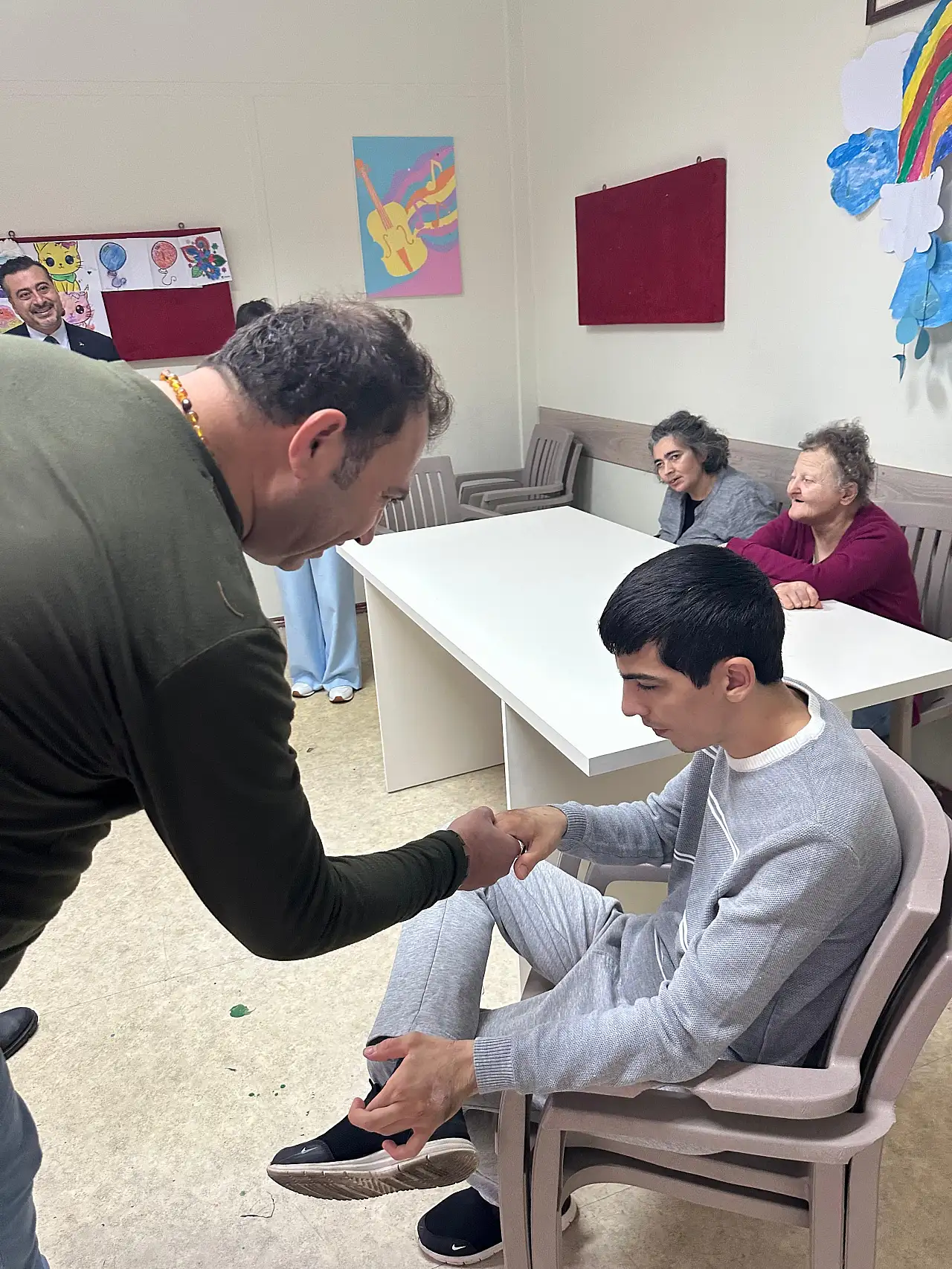 'Engelsiz Hayat İzmir' Projesi Kapsamında Sevgi Tohumları Merkezine Ziyaret