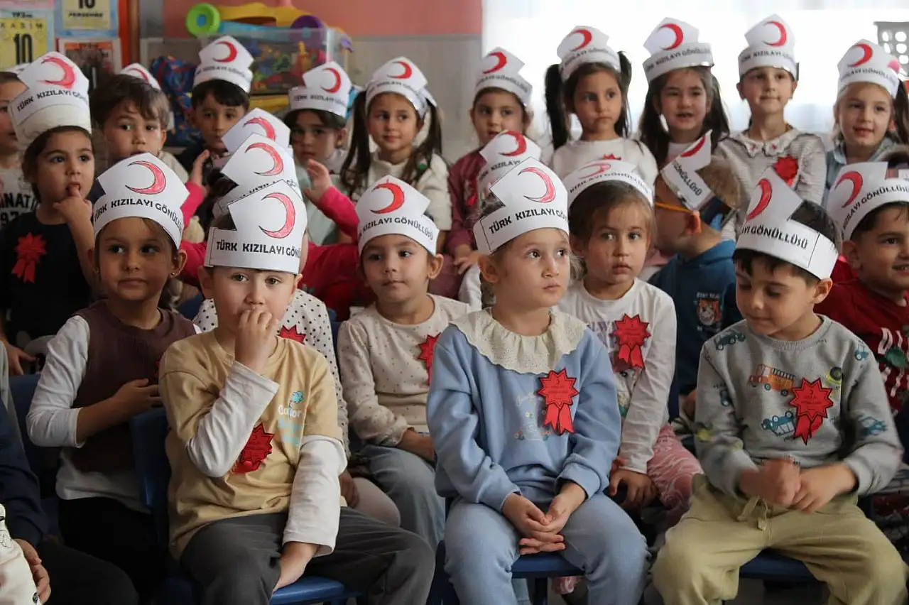 Ödemiş'te Kızılay Haftası Coşkusu Bekir Girgin Anaokulunda Yaşandı