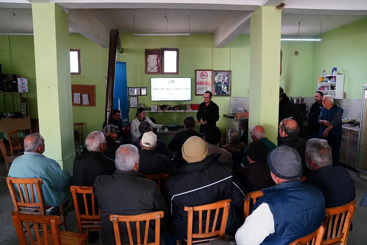 Tire Doyranlı'da Zeytin Üreticilerine Uygulamalı Eğitim