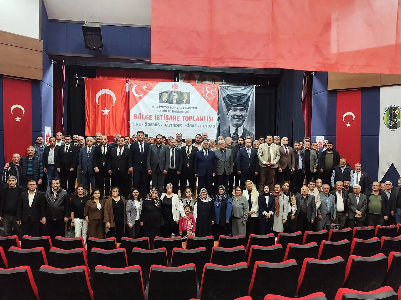 Tire İlçe Teşkilatı Bölge İstişare Toplantısına Ev Sahipliği Yaptı