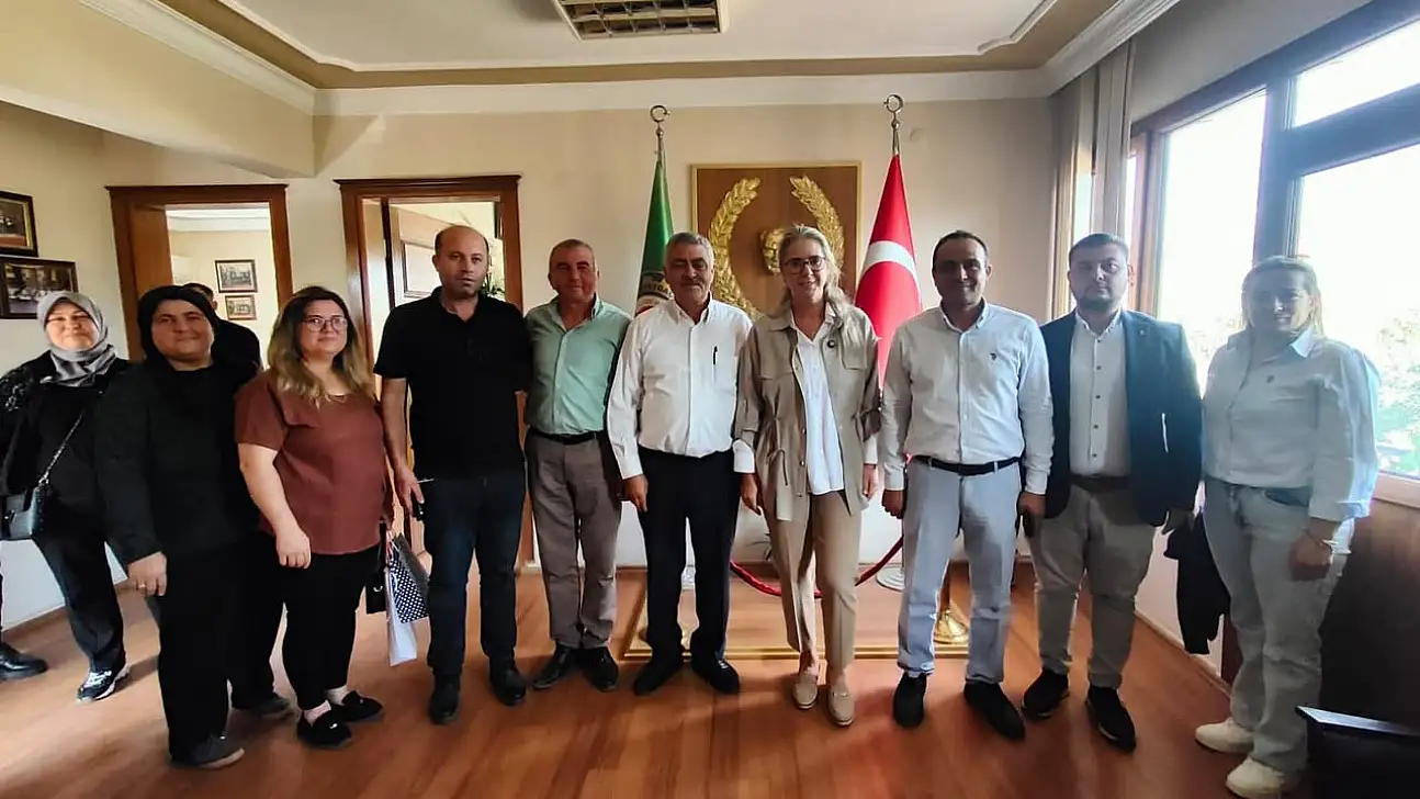 AK Parti İzmir Milletvekili Ceyda Bölünmez Çankırı Beydağ'da Çiftçilerle Buluştu