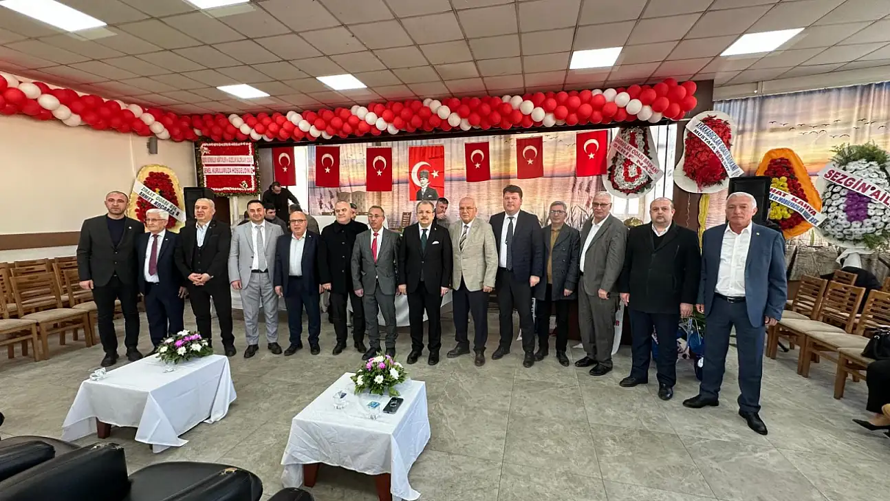 ÖDEMİŞ BERBERLER VE KUAFÖRLER ODASINDA ÖMER SEZGİN GÜVEN TAZELEDİ