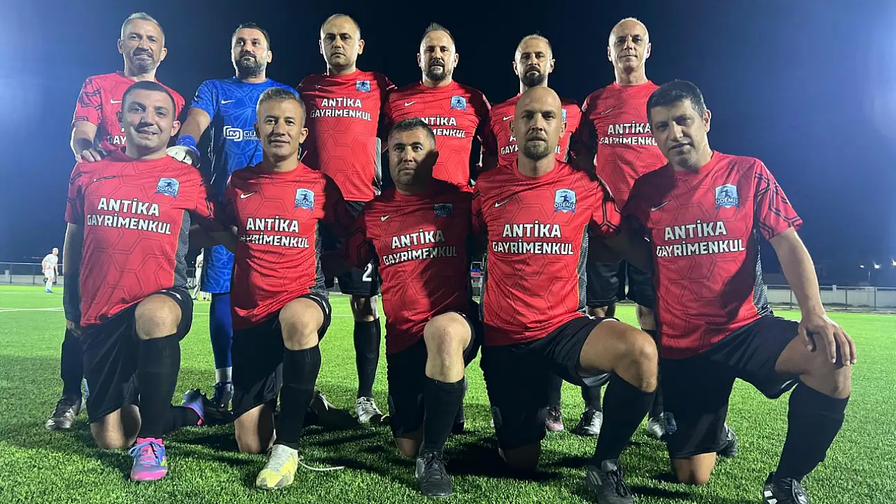 Ödemiş Masterler, Master Cup 2025'te Şampiyonluk Kupasını Kaldırdı