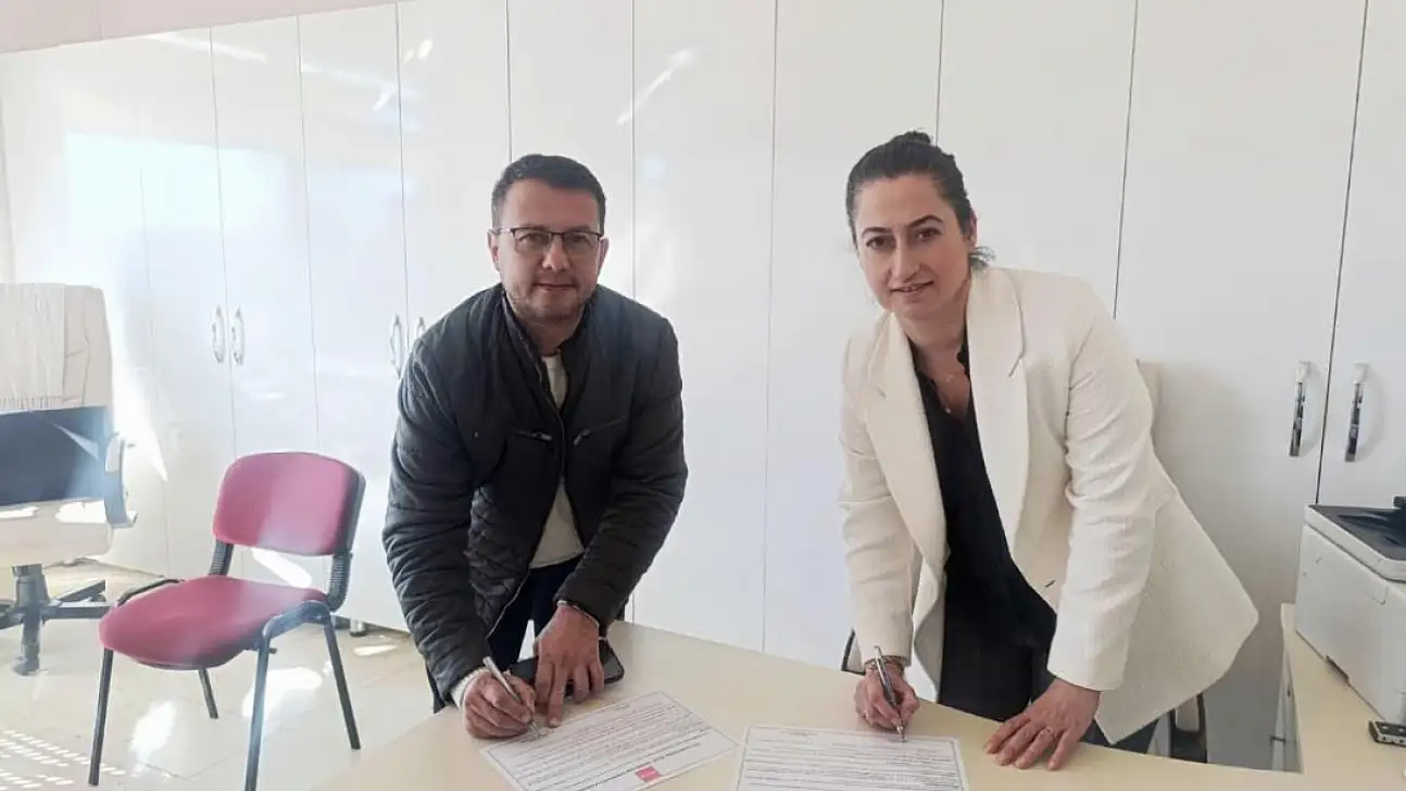 YENİ SENDİKA'DAN SAĞLIK ÇALIŞANLARINA EĞİTİM DESTEĞİ