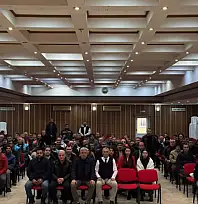 BAŞKAN COŞKUN, BELEDİYE PERSONELİYLE YENİ YILI KARŞILADI EMEKÇİLERE TEŞEKKÜR VE YENİ YIL MESAJI