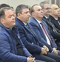 BAŞKAN OKUROĞLU, PAZARCI ESNAFIYLA GENEL KURULDA BULUŞTU