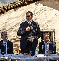 Başkan Tugay'dan Beydağ'a Ova Yolu Müjdesi