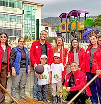 Bayındır'da Gençlerden 'Geleceğe Nefes' Etkinliği