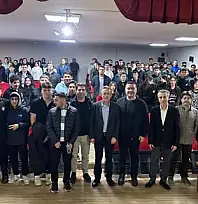 Bayındır'da Öğrenciler Prof. Dr. Raşit Çavuşoğlu ile Buluştu