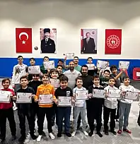 GSB Ödemiş'te Bireysel Zeybek Şenliği Katılımcılarına Belgeleri Verildi