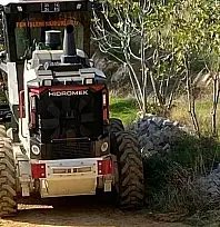 Kiraz Belediyesi'nden Gedik Mahallesi'nde Yol Tesviye Çalışması
