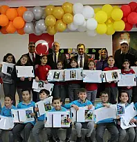 ÖDEMİŞ'TE KARNE HEYECANI YAŞANDI