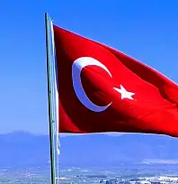 OKULLARDA BAYRAK SEVGİSİ VE BİRLİK DERSİ BAŞLIYOR