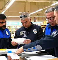 TİRE BELEDİYESİ'NDEN MARKETLERDE SKT VE GRAMAJ DENETİMİ