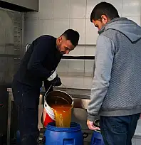 TİRE'DE ATIK YAĞLAR GERİ DÖNÜŞÜME KAZANDIRILIYOR