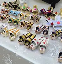 TİRE'DE İLK YENİ YIL HEDİYELİK EŞYA PAZARI AÇILDI