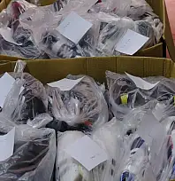 TİRE'DE ÖĞRENCİLERE KARNE HEDİYESİ: AYAKKABI SEVİNCİ