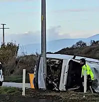 TİRE'DE OTOMOBİL TAKLA ATTI: 1 KİŞİ YARALANDI