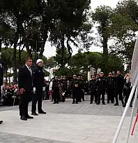 Tire'de Sirenler Çaldı, Ata'ya Saygı Nöbeti Başladı