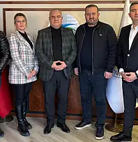 TV9 VE KÜÇÜK MENDERES GAZETESİ, ÖDEMİŞ TİCARET ODASI BAŞKANI İBRAHİM SURAV'A ZİYARET ETTİ