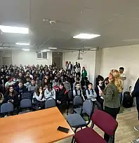 Ülkü Ocakları'ndan Ödemiş'te Öğrencilere Tanıtım Etkinliği