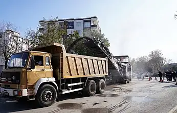 Adnan Menderes Mahallesi'nde Asfalt Yenileme Çalışmaları Başladı