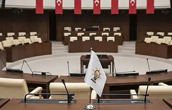 AK PARTİ İZMİR VEKİLLERİ 2025 MECLİS PERFORMANSI