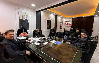 AK PARTİ TİRE İLÇE BAŞKANLIĞI'NDA YOĞUN ZİYARET GÜNÜ