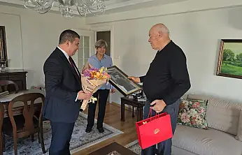 Başkan Okuroğlu'ndan Öğretmenler Günü'nde Anlamlı Ziyaret