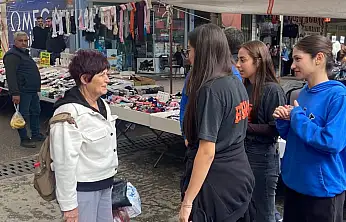 Bayındır Öğrencilerinden Anlamlı Davranış