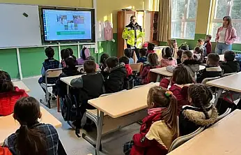 ÇAYAĞZI İLKOKULU'NDA ÖĞRENCİLERE TRAFİK GÜVENLİĞİ EĞİTİMİ