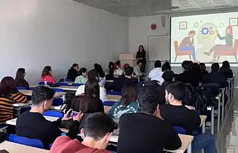 ENGELSİZ KARİYER SÖYLEŞİSİ ÖĞRENCİLERLE BULUŞTU