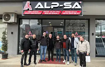 HAKAN GÜÇLÜ SAHAYI BIRAKMIYOR