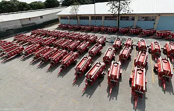 İzmir Büyükşehir'in Yangın Tankerleri Ormanları Kurtardı