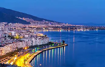 İzmir'de Yoksulluk Alarm Veriyor