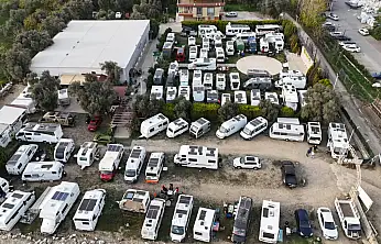 Karavan Tutkunları Tire'de Buluştu: Renkli ve Unutulmaz Bir Hafta Sonu