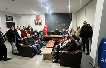 Kiraz AK Parti İlçe Yönetimi Toplantı Yaptı