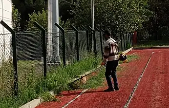 Kiraz Belediyesi'nden Stadyum Çevresi ve Şemsiler Mahallesi'nde Çevre Düzenleme Çalışması